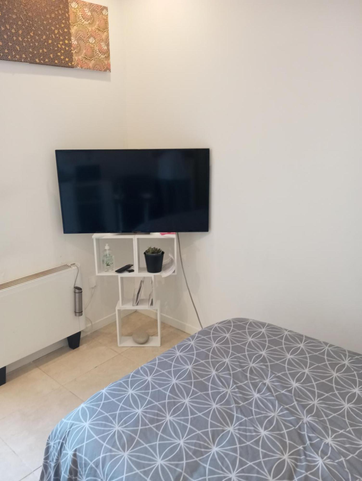 Studio De 14M2 Dans Une Maison 滨海卡涅 外观 照片