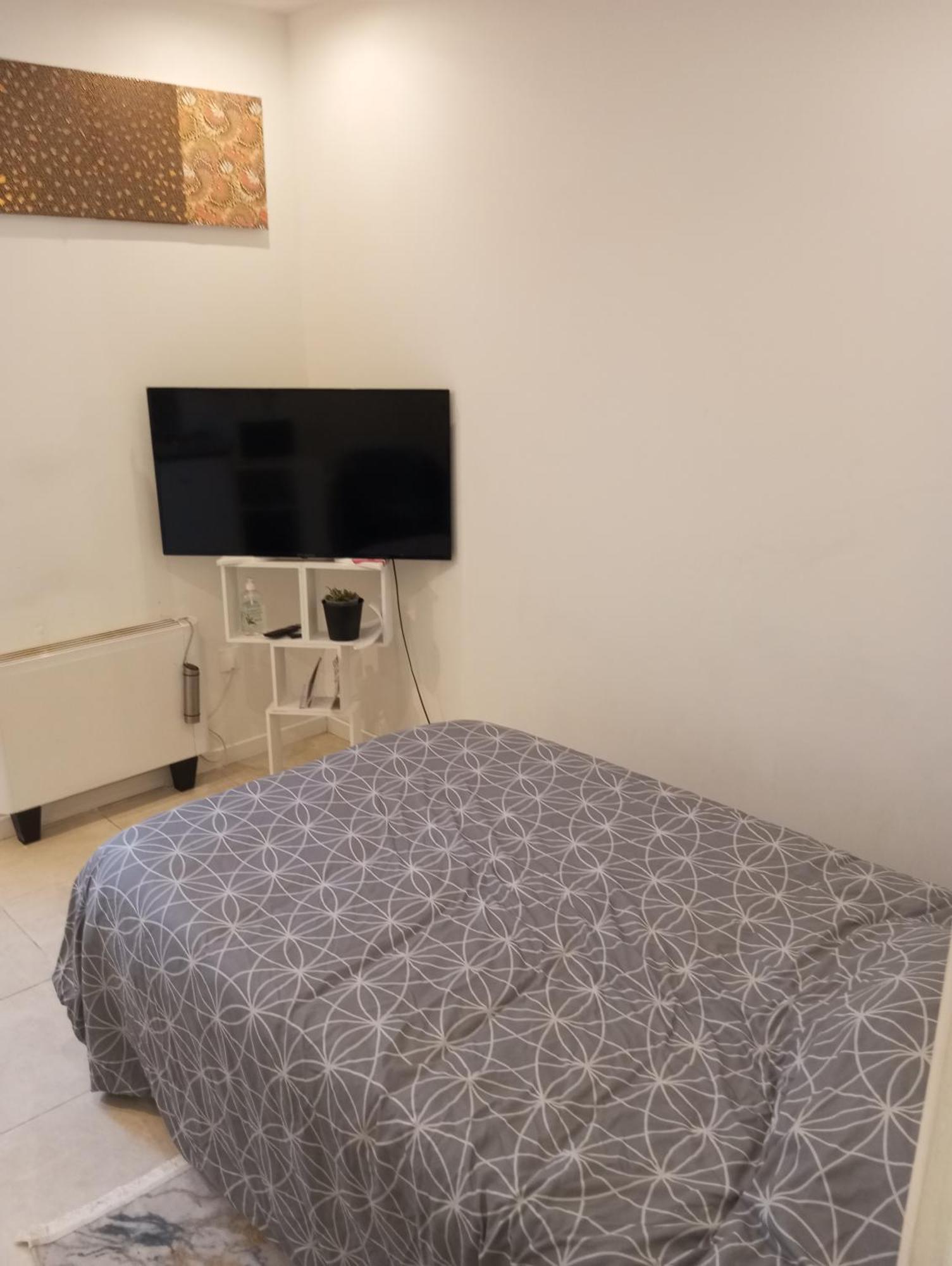 Studio De 14M2 Dans Une Maison 滨海卡涅 外观 照片