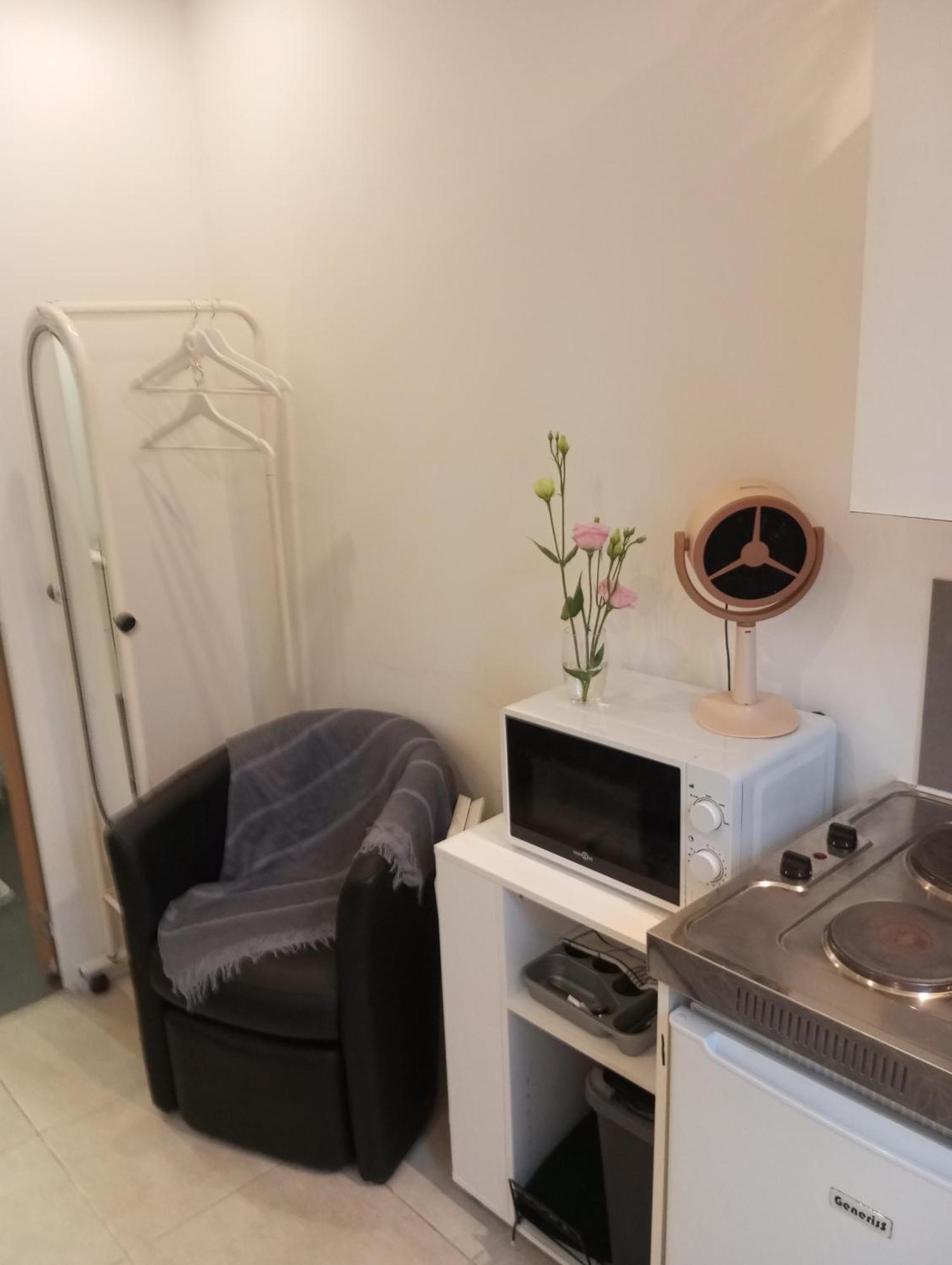Studio De 14M2 Dans Une Maison 滨海卡涅 外观 照片