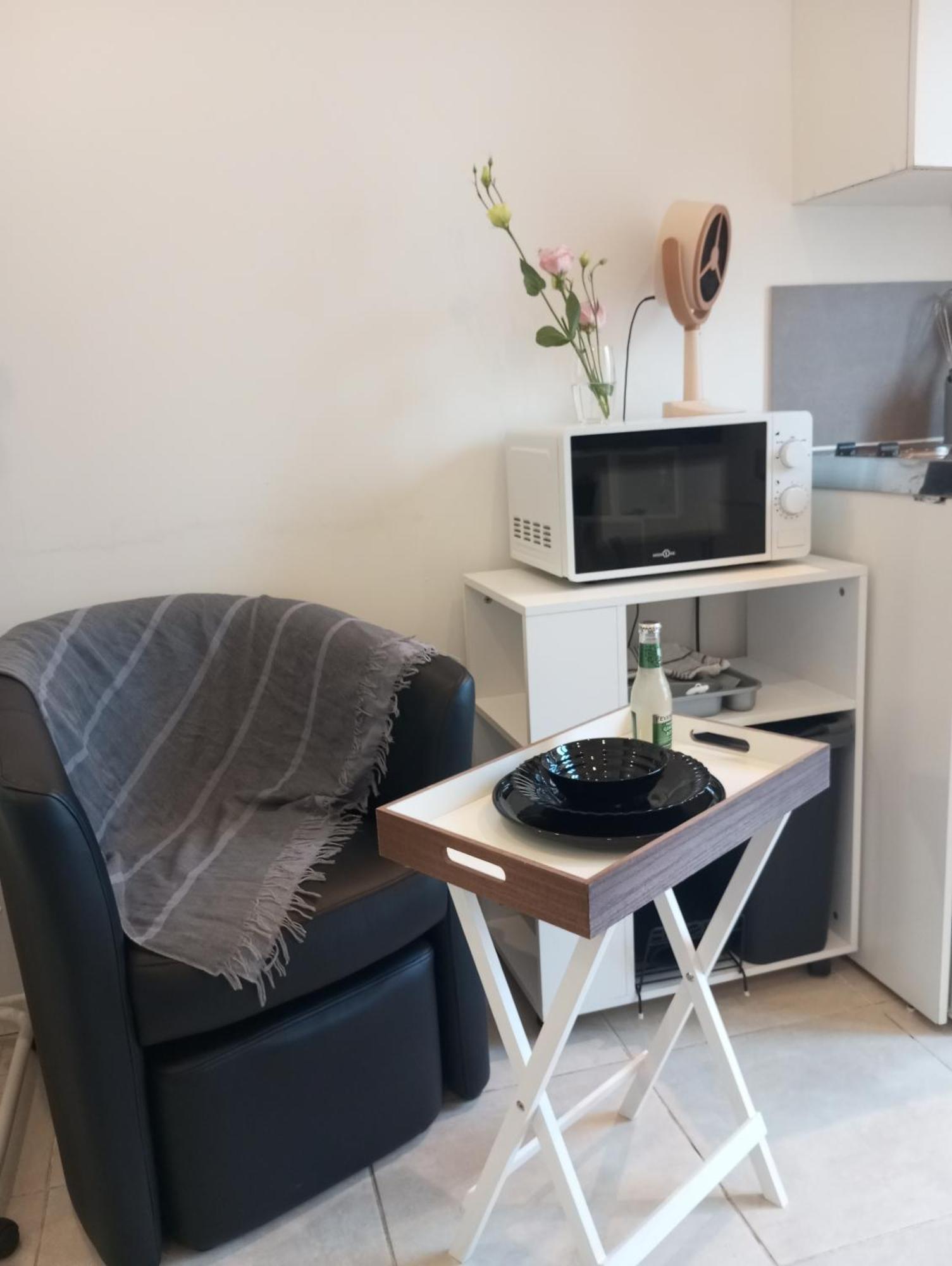 Studio De 14M2 Dans Une Maison 滨海卡涅 外观 照片