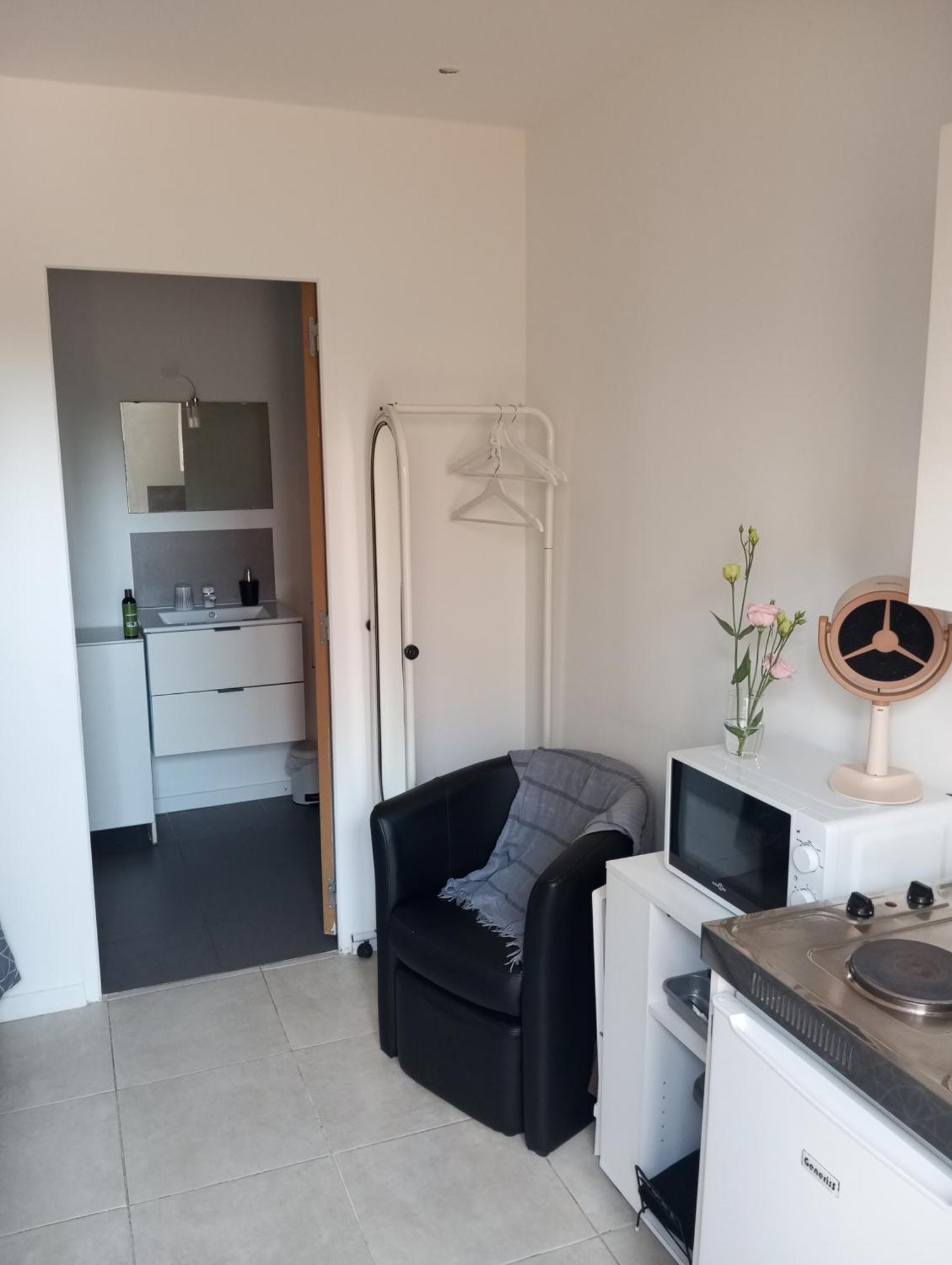 Studio De 14M2 Dans Une Maison 滨海卡涅 外观 照片